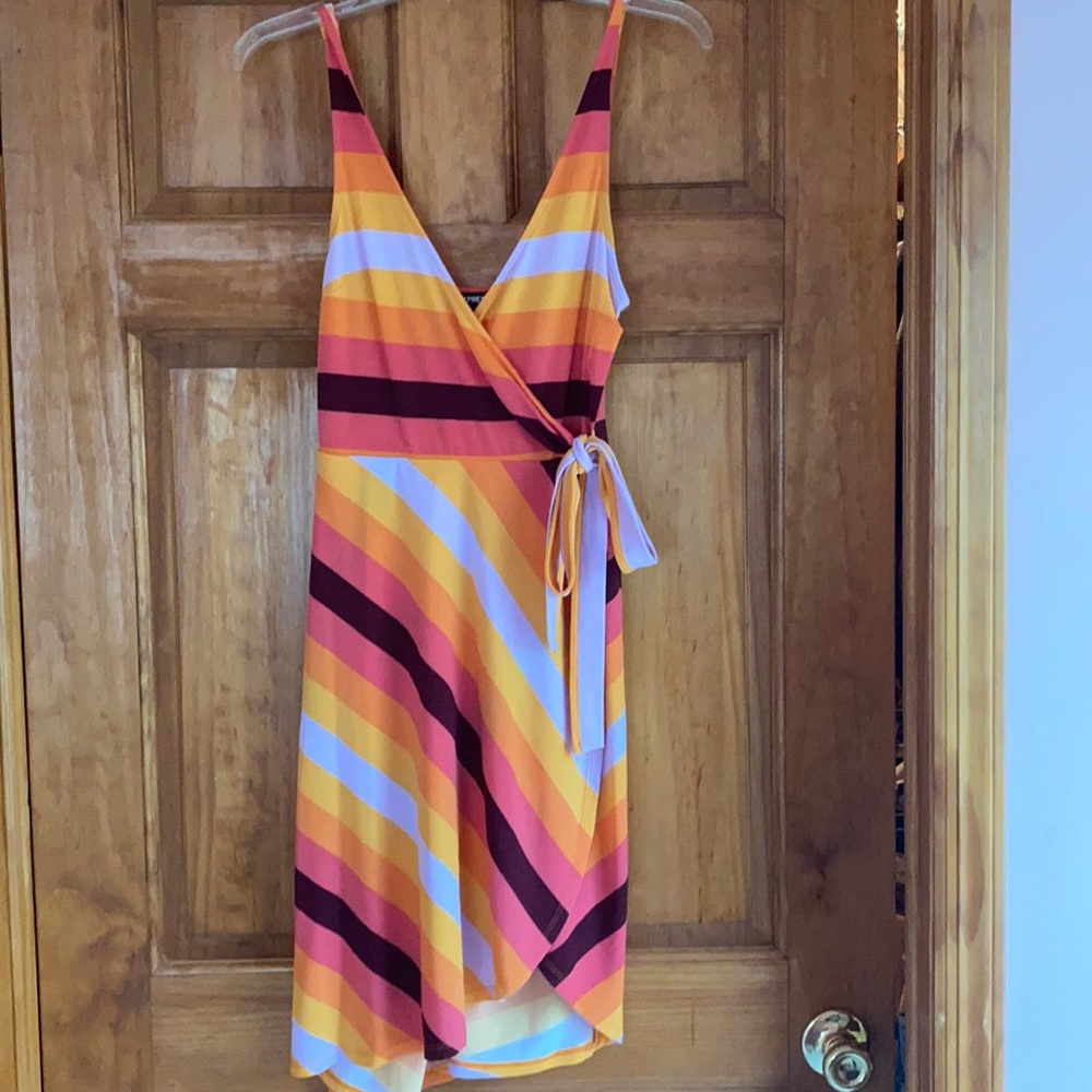 XS colorful striped dress from express. With a little side tie